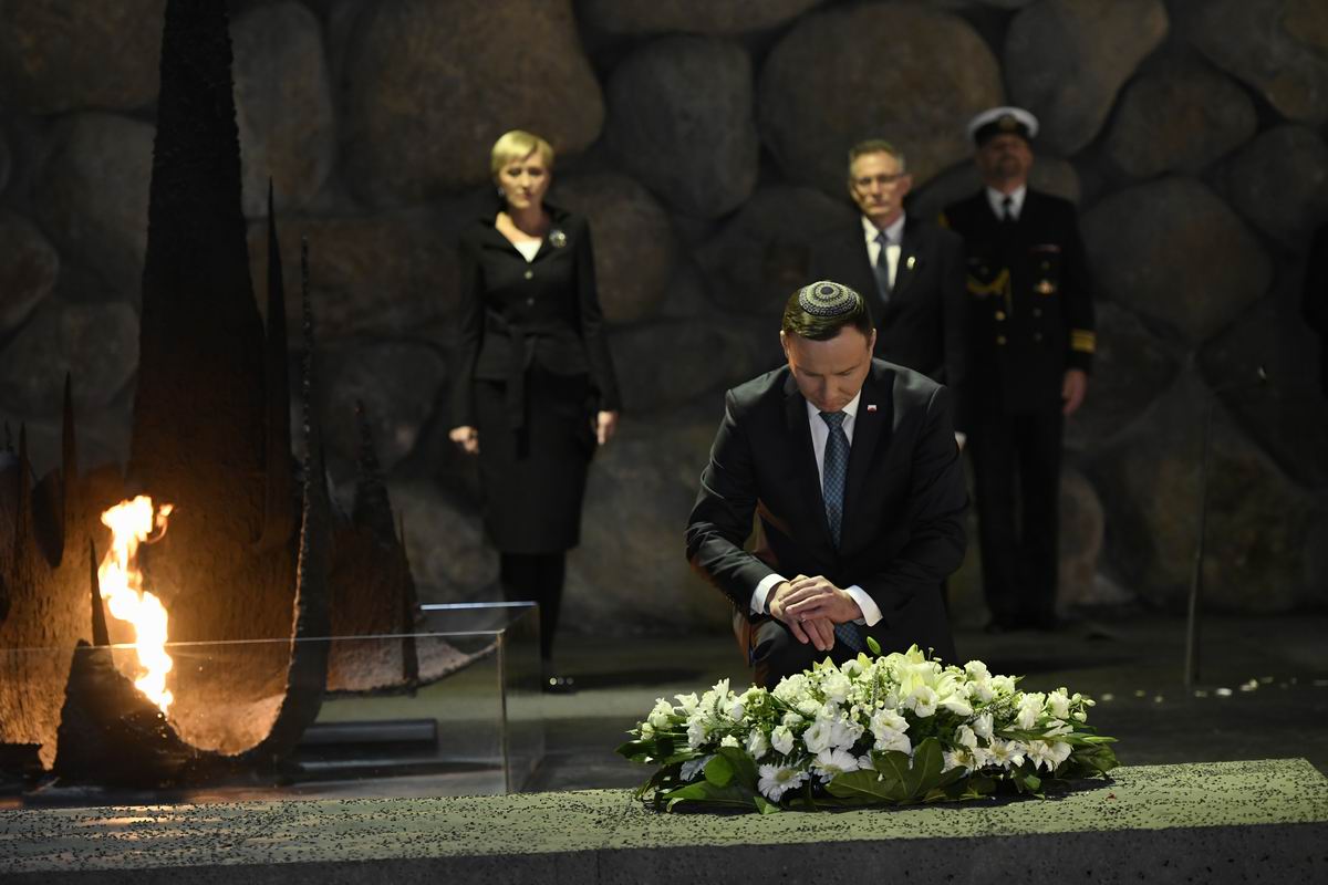 The Polish President laid a wreath on behalf of the Polish people in memory of the six million Jews murdered during the Holocaust